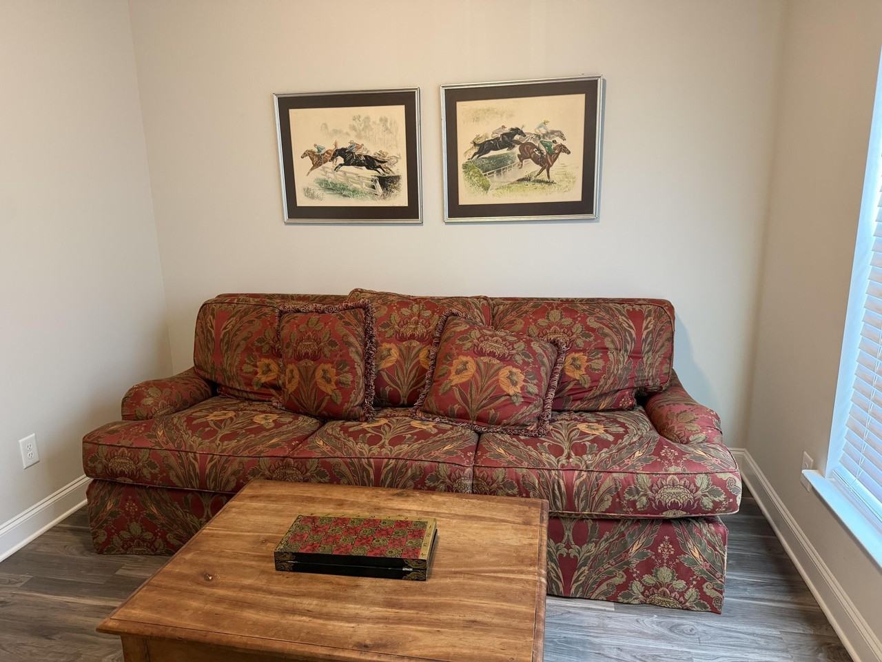352 Fox Haven Dr - Photo 4 of 43
