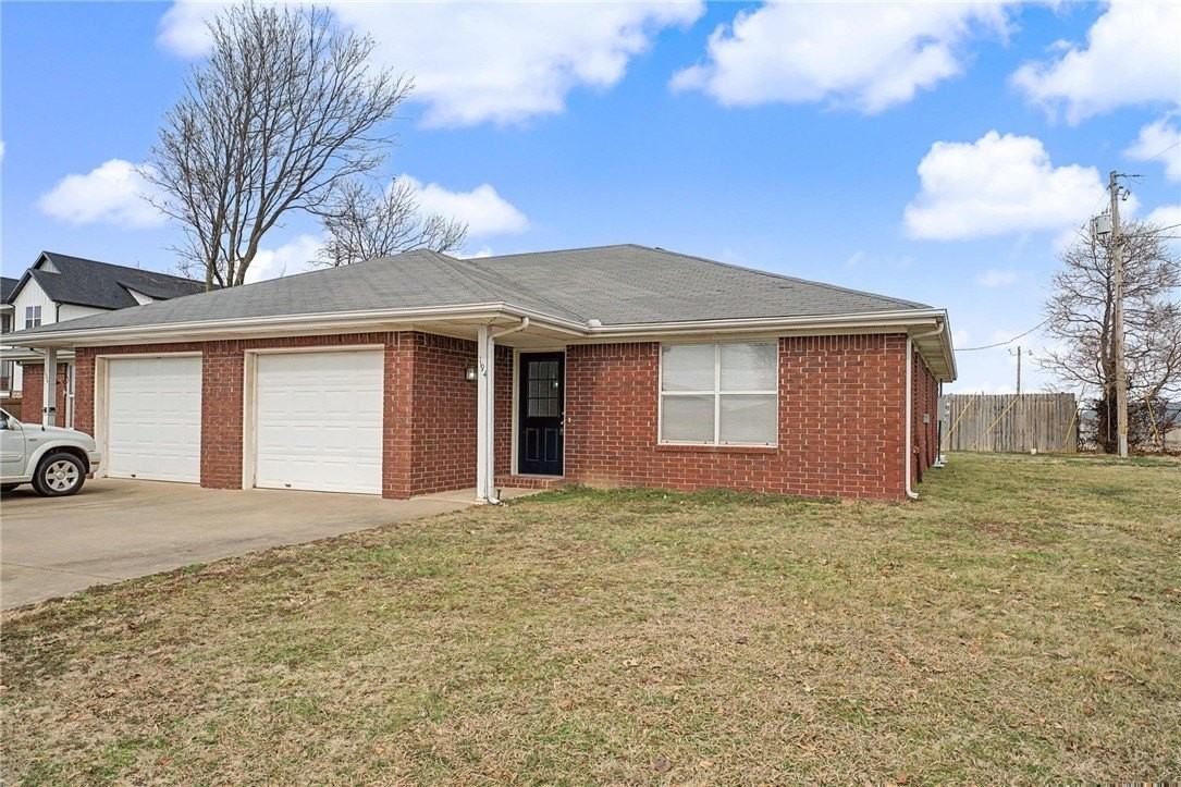 194 Hall Dr