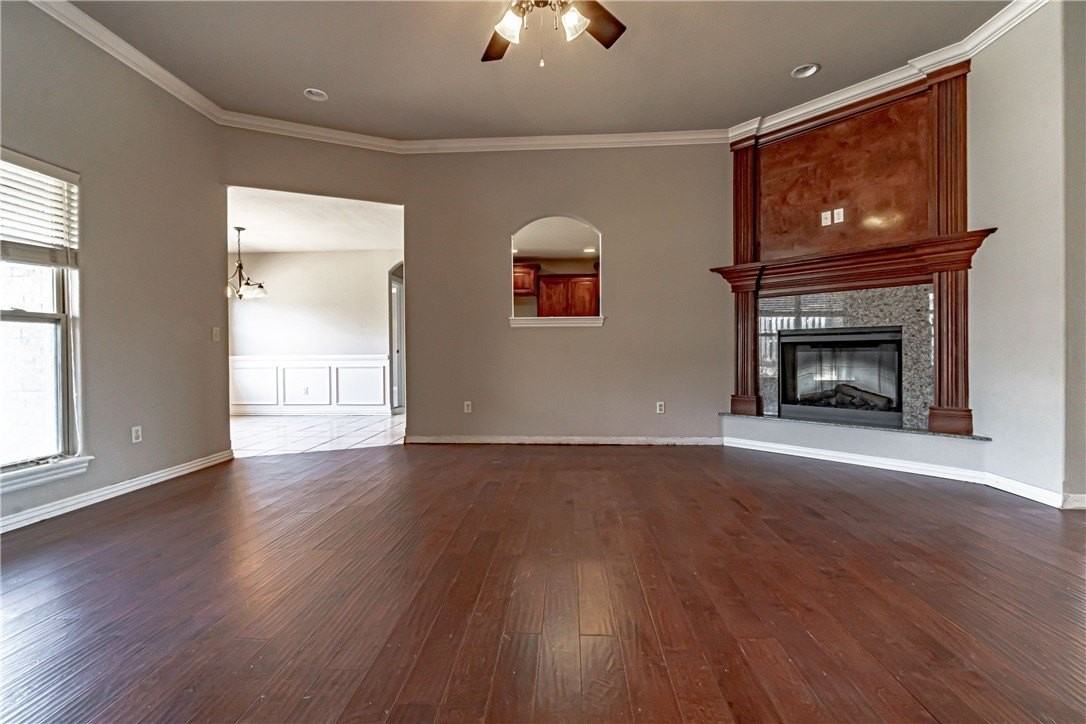 1161 Coventry Ln - Photo 4 of 19