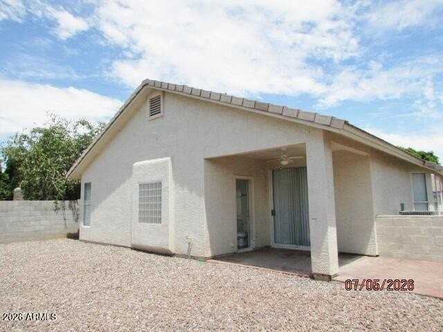 6135 W Navajo Dr - Photo 5 of 25