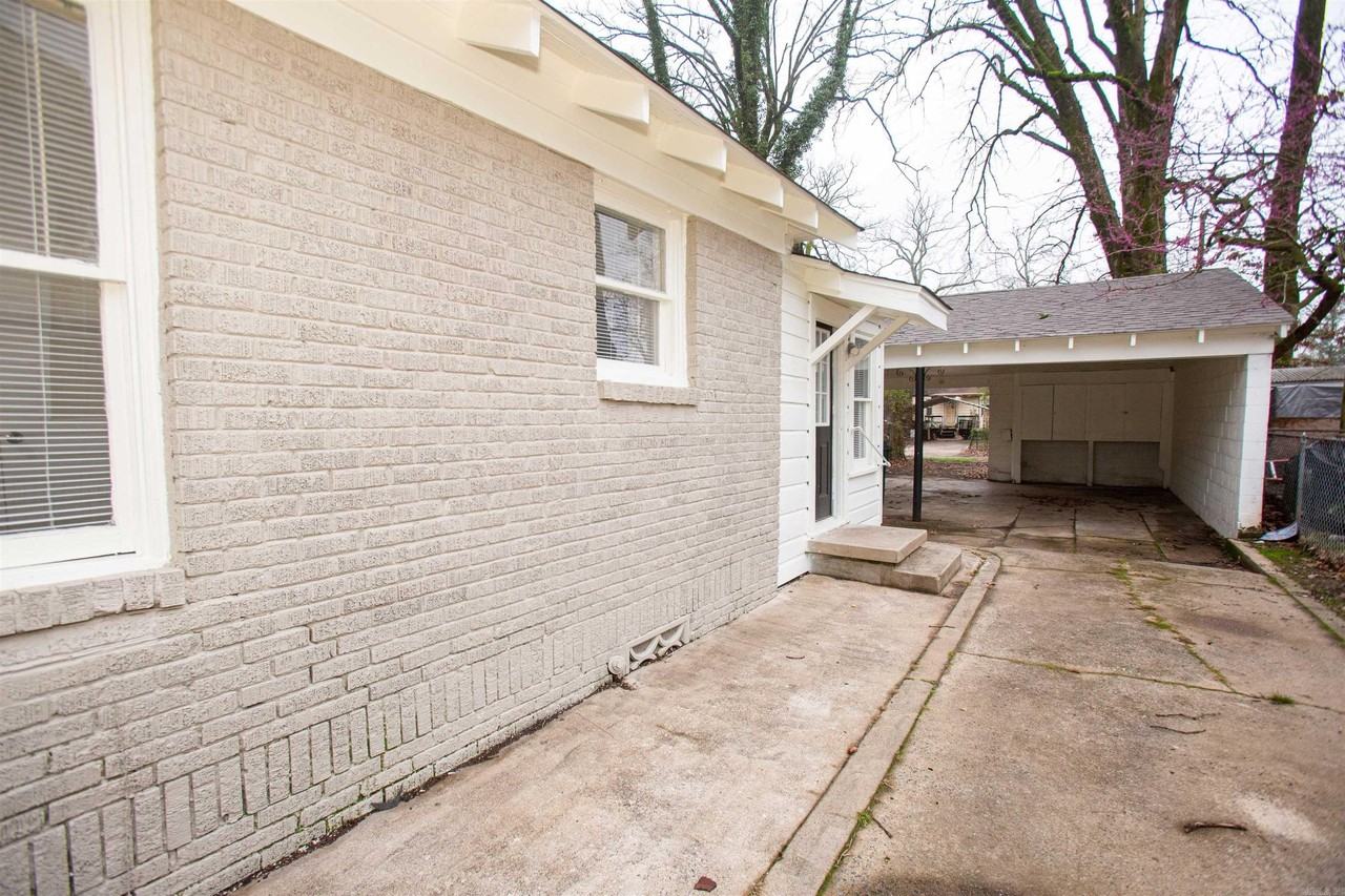 5219 W 29th St - Photo 2 of 23