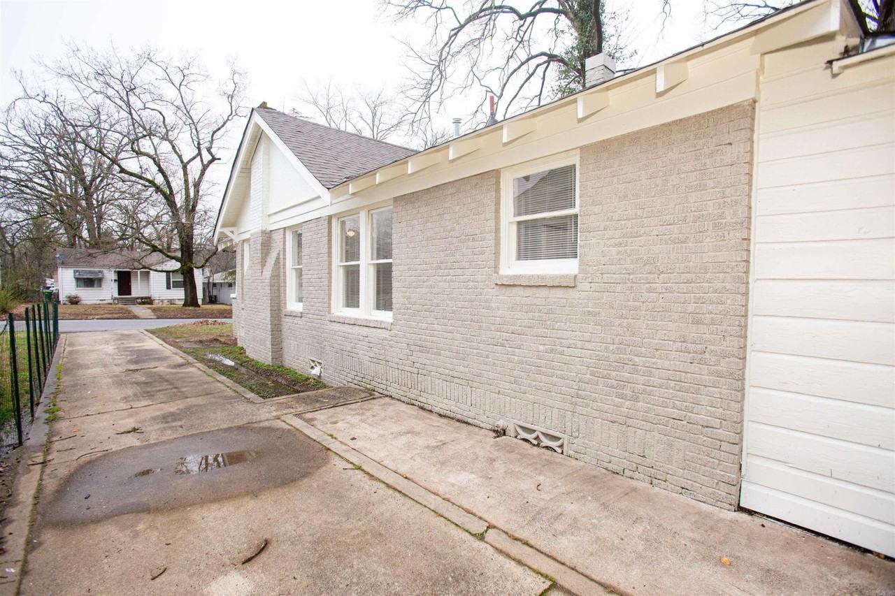 5219 W 29th St - Photo 5 of 23