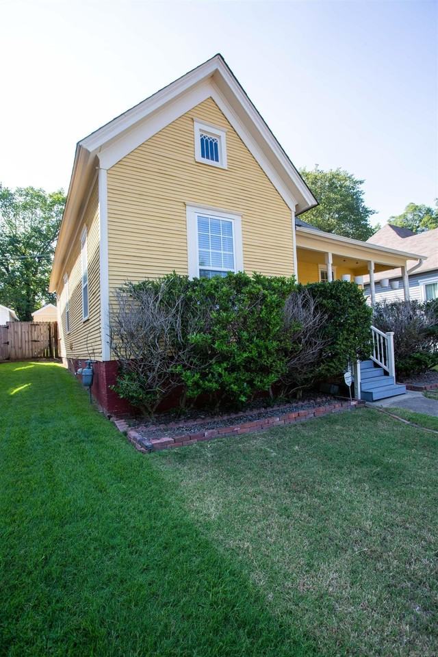 224 Rice St - Photo 4 of 33