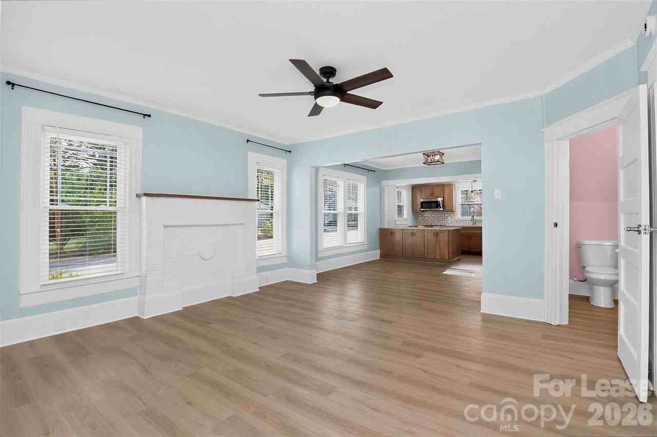 204 E Mcneely Ave - Photo 3 of 47