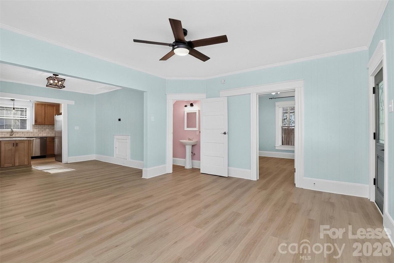 204 E Mcneely Ave - Photo 5 of 47