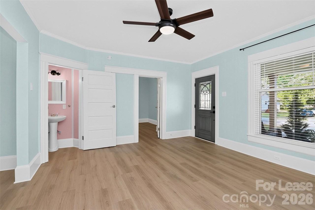 204 E Mcneely Ave - Photo 6 of 47
