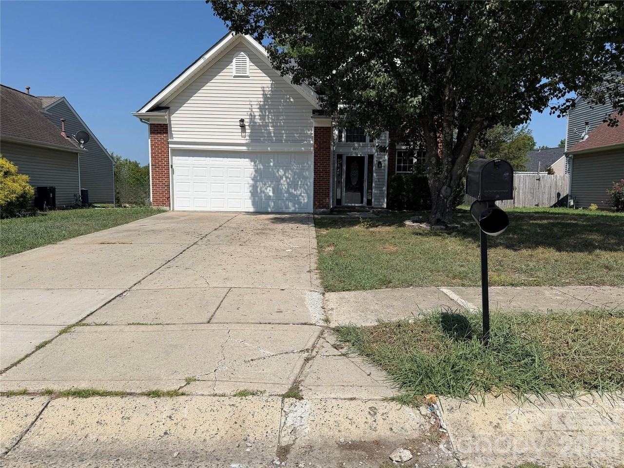 8815 Firestreak Dr - Photo 2 of 26