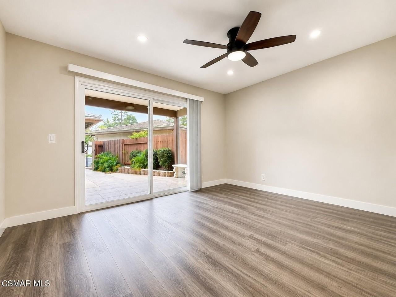1137 Bright Glen Cir - Photo 6 of 21