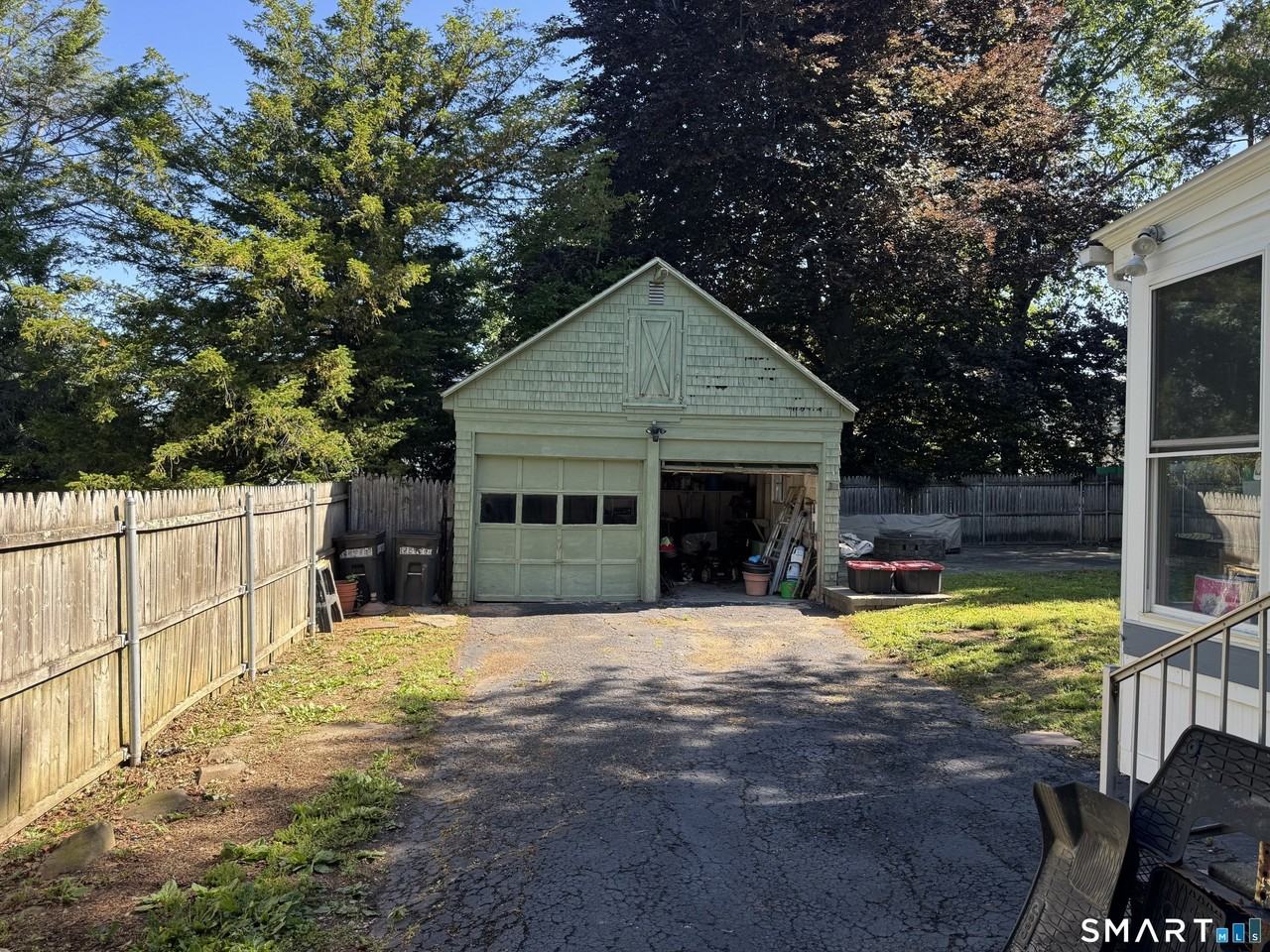112 Wayland St - Photo 6 of 40