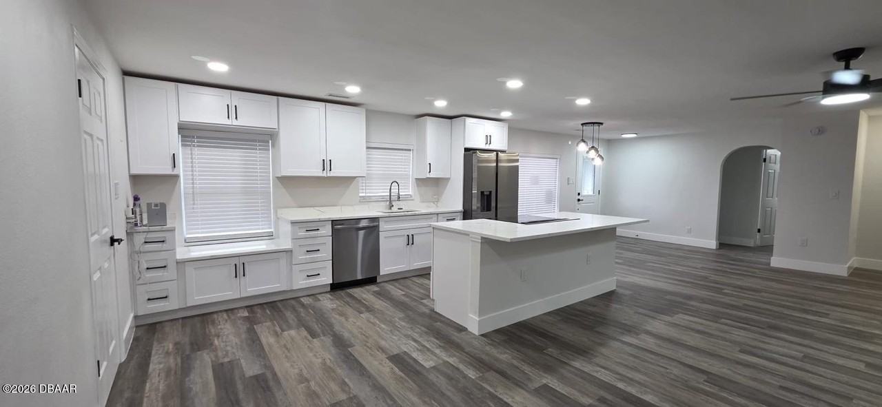 243 S Hull Ave - Photo 6 of 28