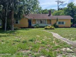 featured image of 202 Tarragona Way