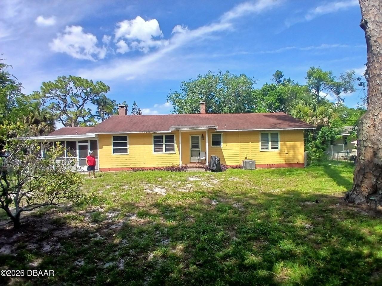 202 Tarragona Way - Photo 2 of 6