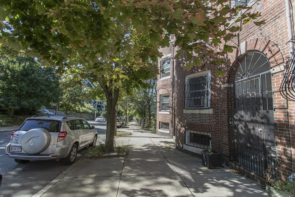 101 Cedar St - Photo 2 of 22