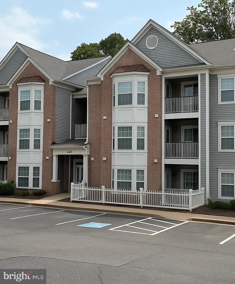 653 Burtons Cove Way