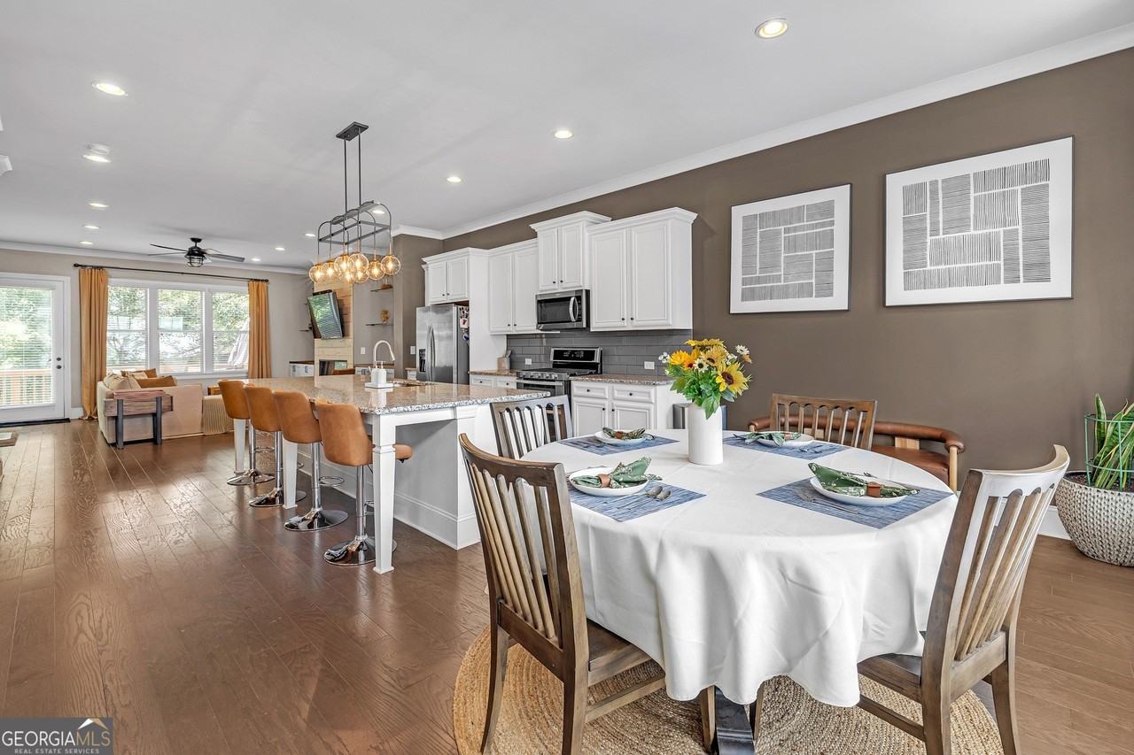 720 Avondale Hills Dr - Photo 5 of 45