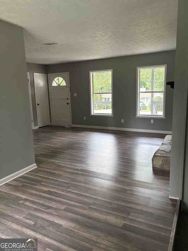 531 Carithers Rd - Photo 3 of 14