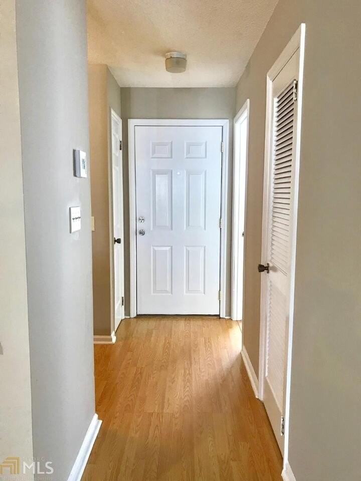 Eagle Ct - Photo 6 of 9