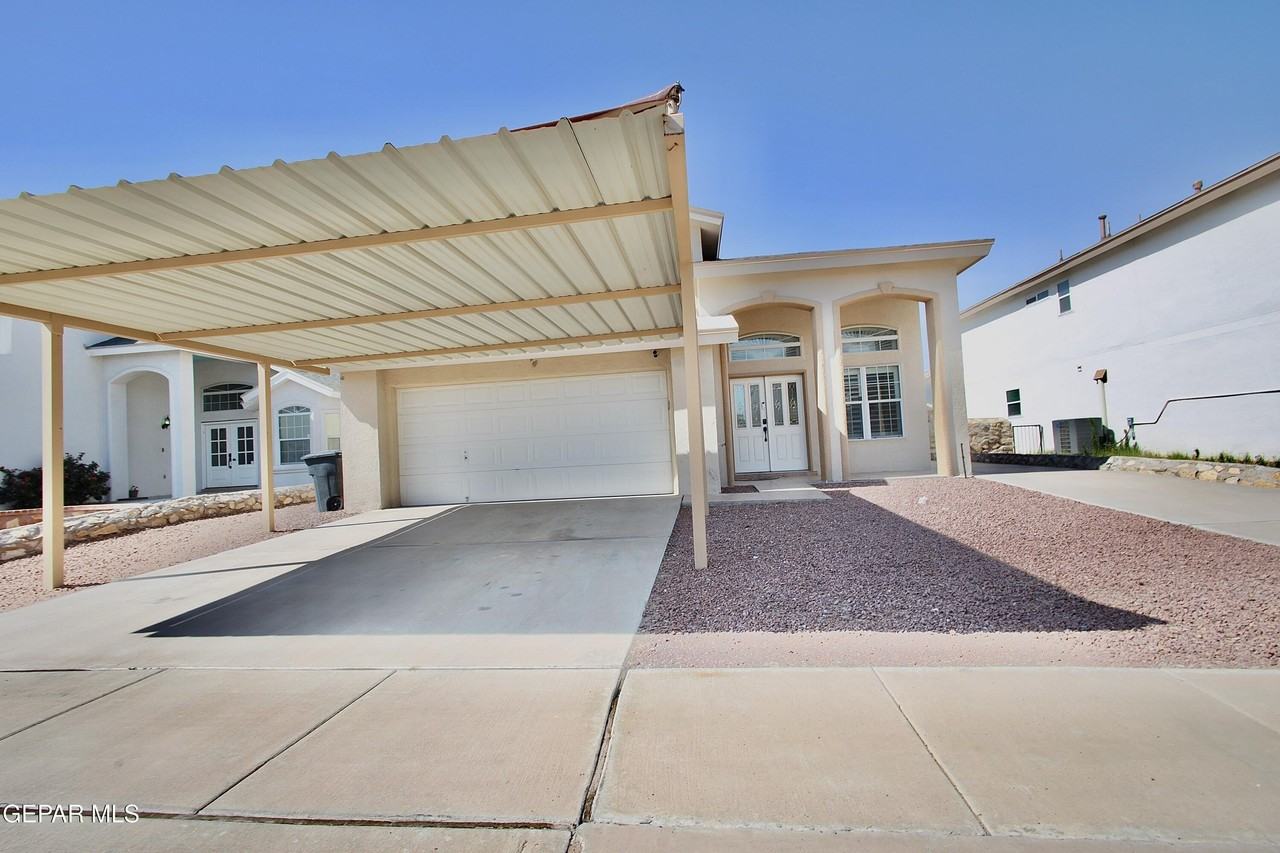 12229 Kingsgate Ct - Photo 4 of 50