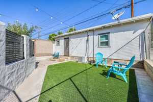 featured image of 2729 Pershing Dr #REAR