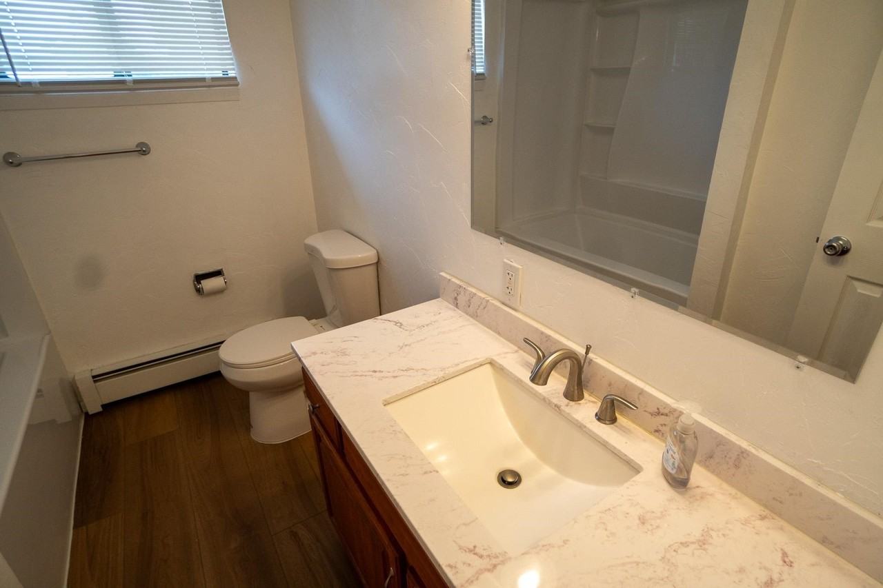 136 S Ash St #2 - Photo 7 of 10