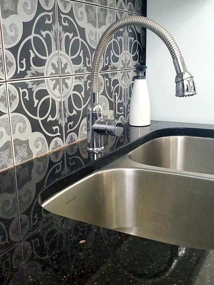 322 Beacon Pl - Photo 6 of 12