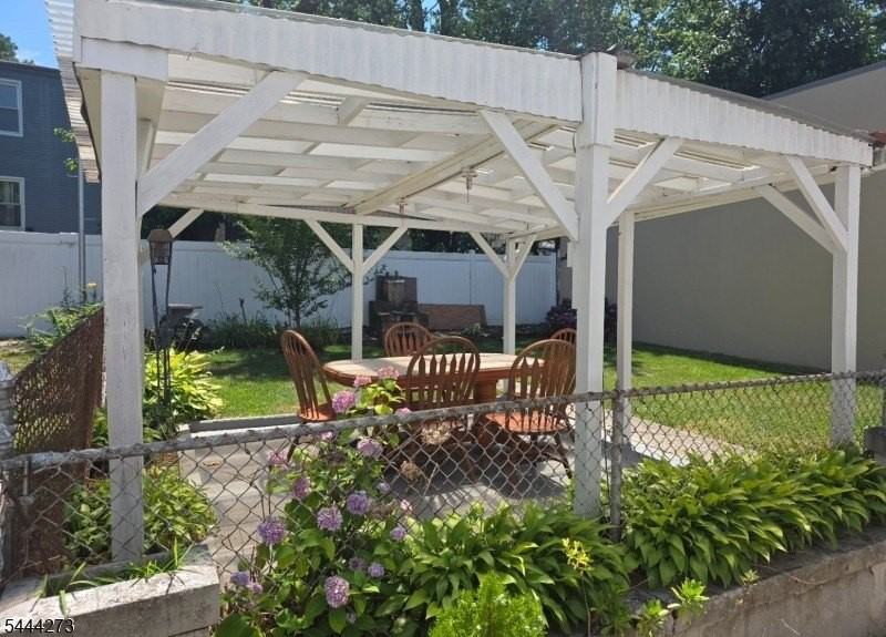 86 Boylan St - Photo 2 of 11
