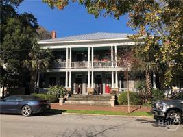 featured image of 528 E Bolton St #528