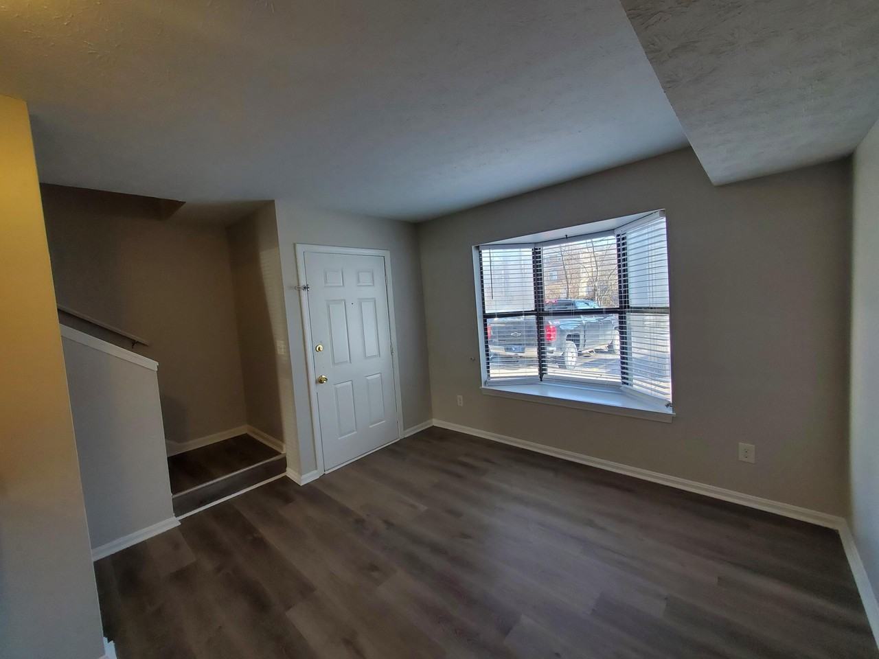 1100 Horsemans Ln #26 - Photo 3 of 21