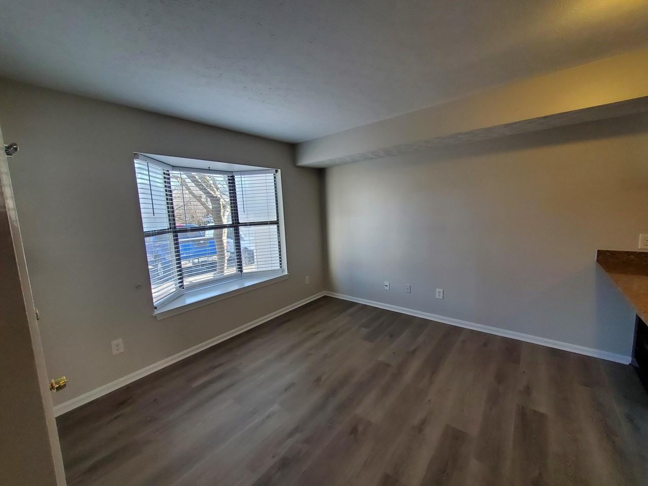 1100 Horsemans Ln #26 - Photo 6 of 21