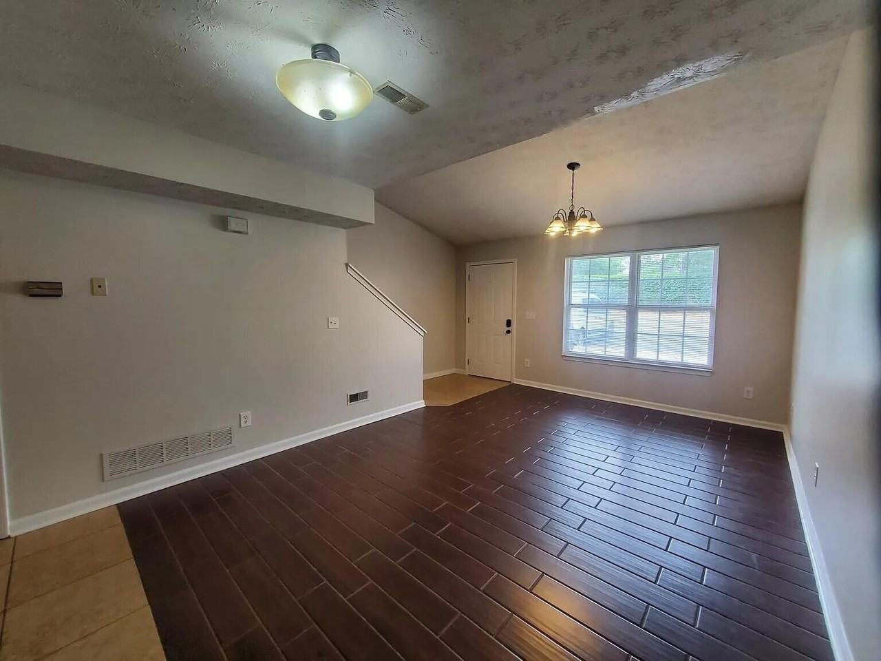 1100 Horsemans Ln #44 - Photo 5 of 18