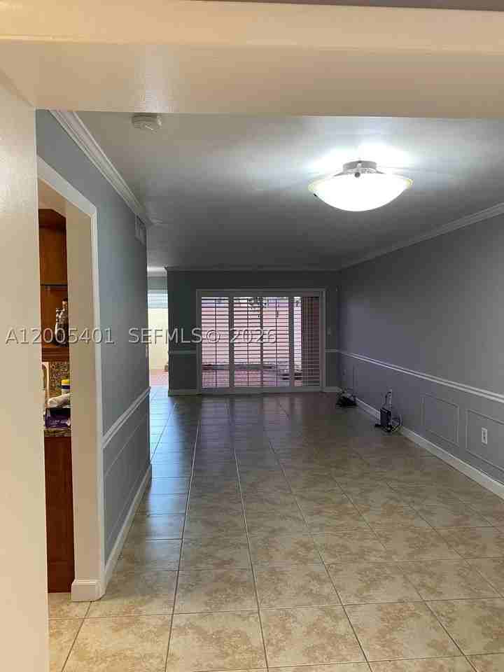8761 Sw 137th Ave #8761 - Photo 6 of 22
