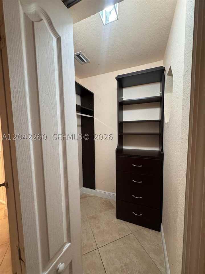 8810 W Flagler St #11 - Photo 5 of 24