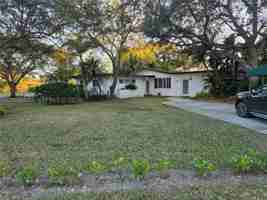 featured image of 9860 Sw 140th St