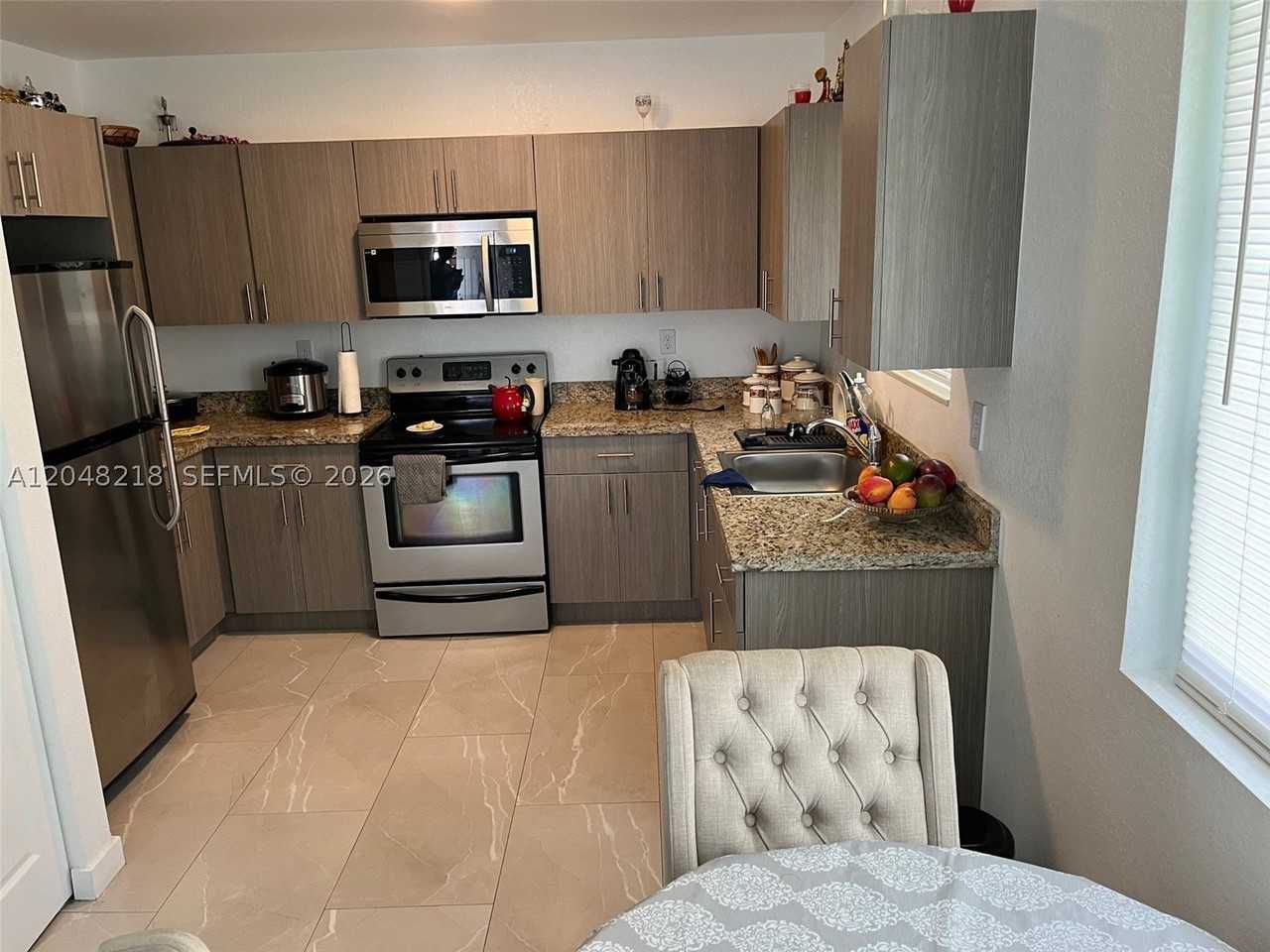 10235 Sw 173rd St #10235 - Photo 3 of 11