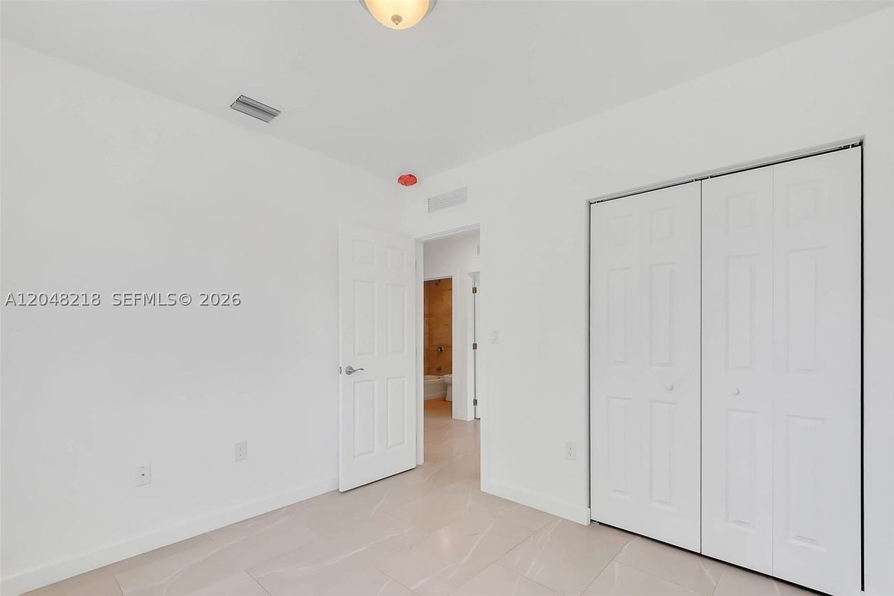 10235 Sw 173rd St #10235 - Photo 5 of 11