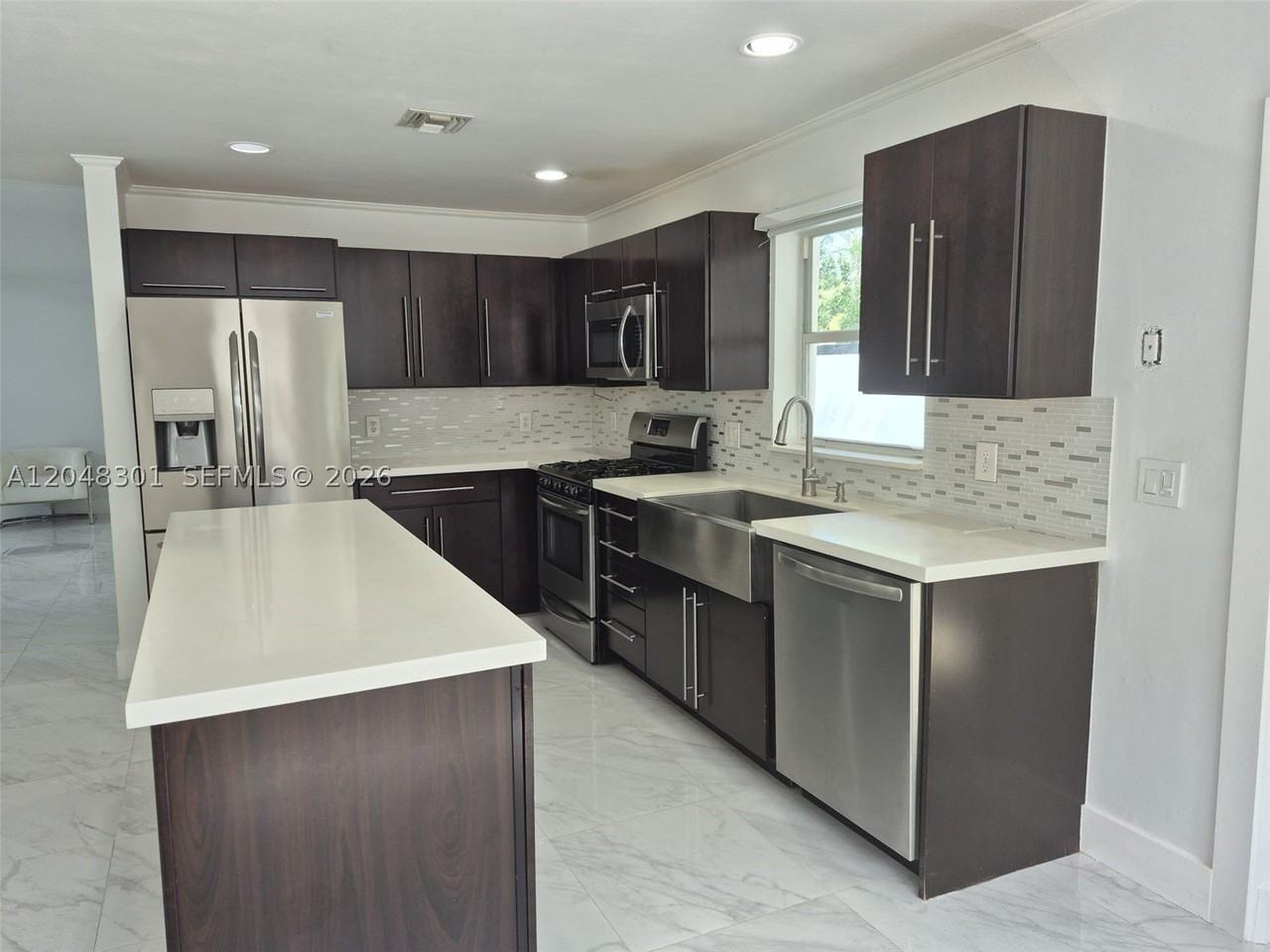 5820 Sw 58th Ct #5820 - Photo 2 of 19