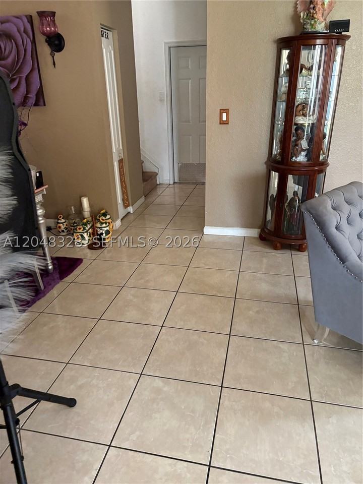 3976 Ne 13th Dr #3976 - Photo 2 of 10