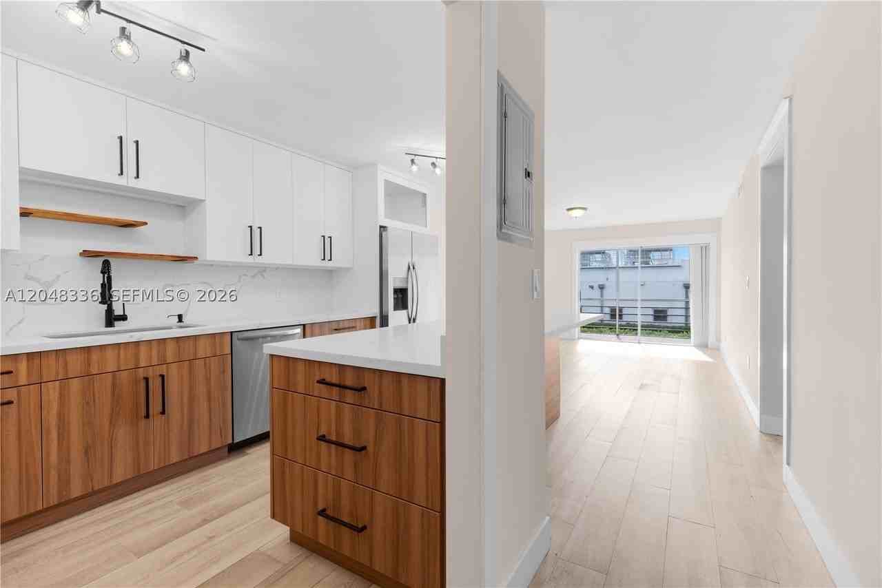 8752 Sw 12th St #201 - Photo 4 of 47