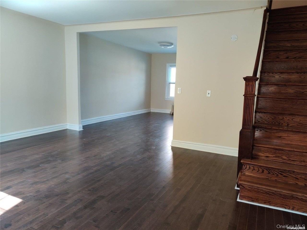 8257 167th St #1-2 - Photo 2 of 7