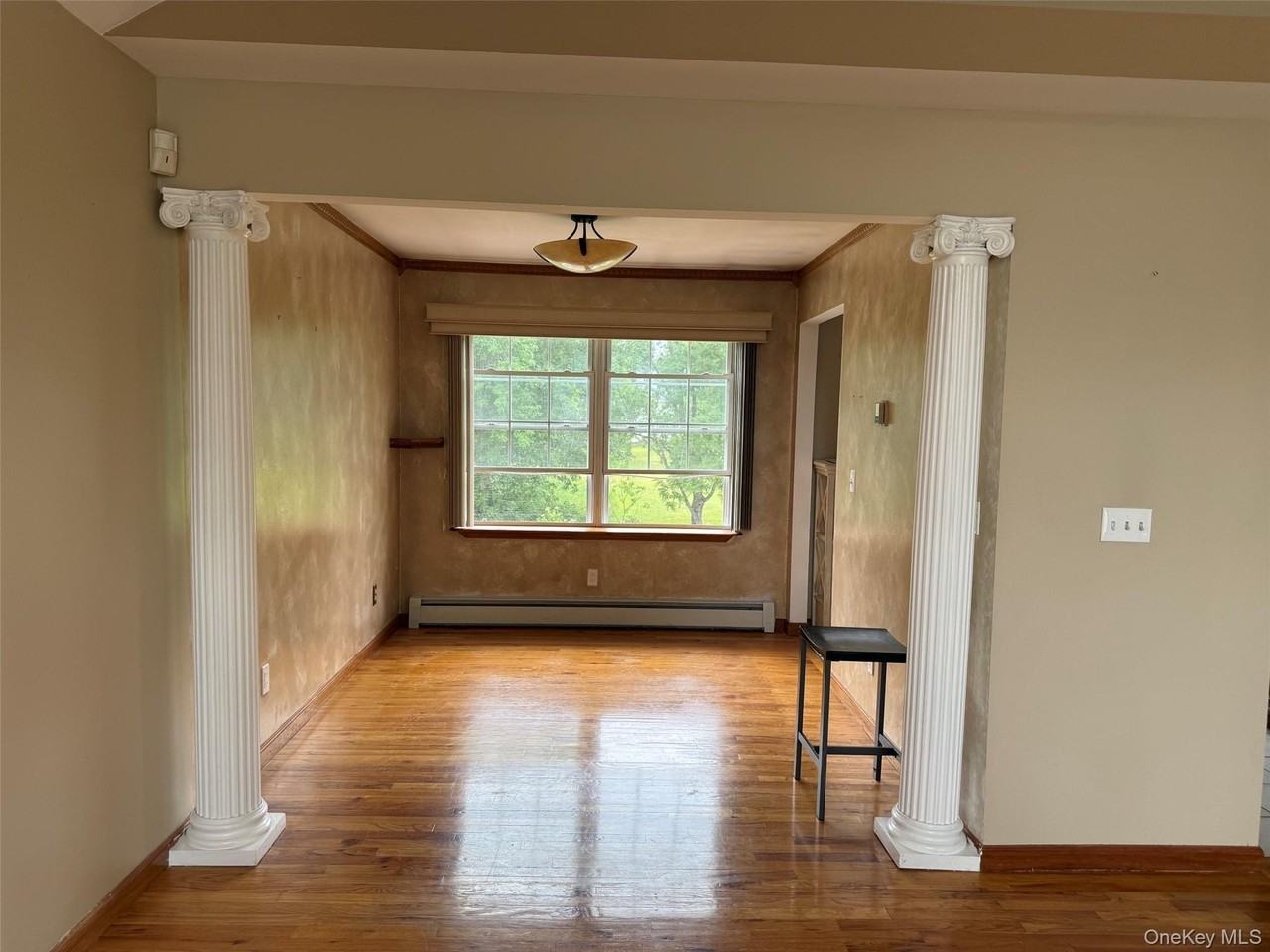 9 Ashland Ave - Photo 5 of 42