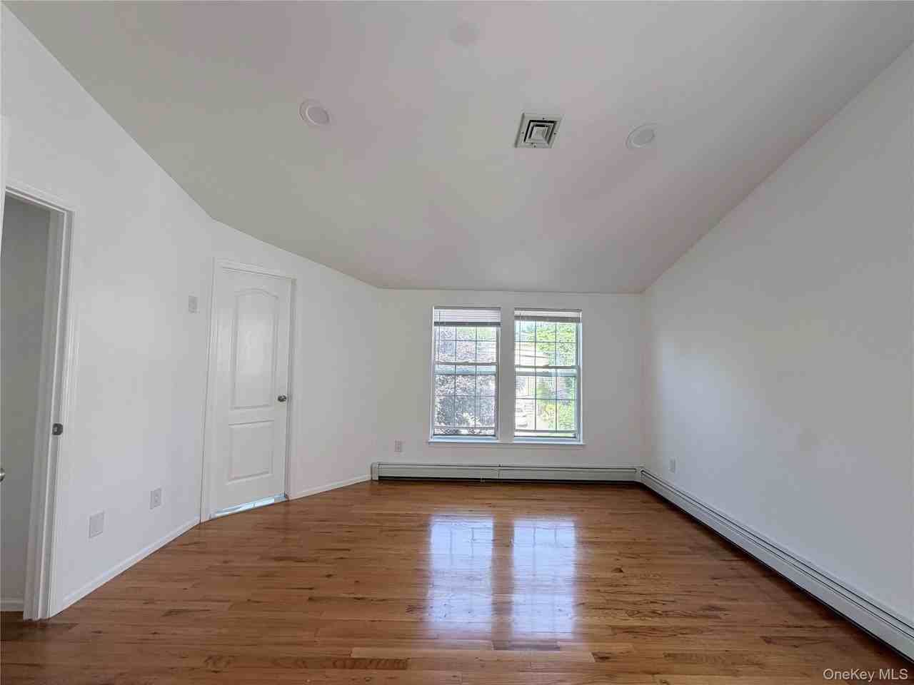 62 Hickory Rd #B - Photo 5 of 16