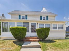 featured image of 325 15th Ave