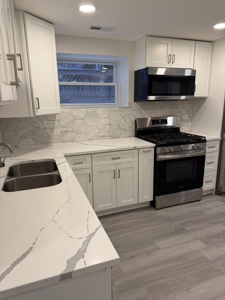 8106 S Langley Ave #G - Photo 3 of 13