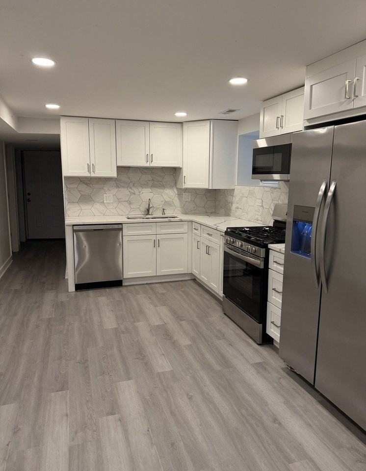 8106 S Langley Ave #G - Photo 5 of 13