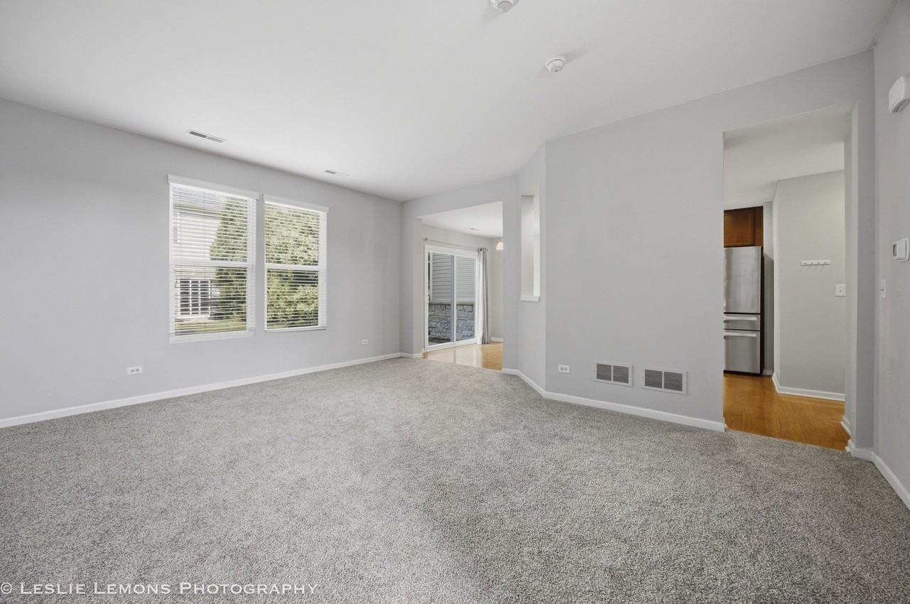 337 Devoe Dr #337 - Photo 2 of 20