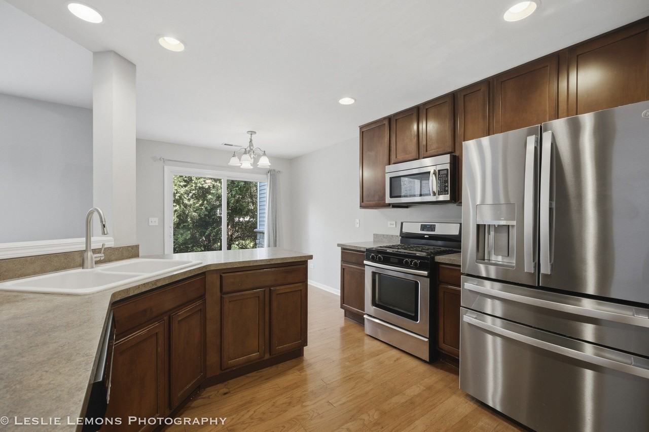 337 Devoe Dr #337 - Photo 7 of 20