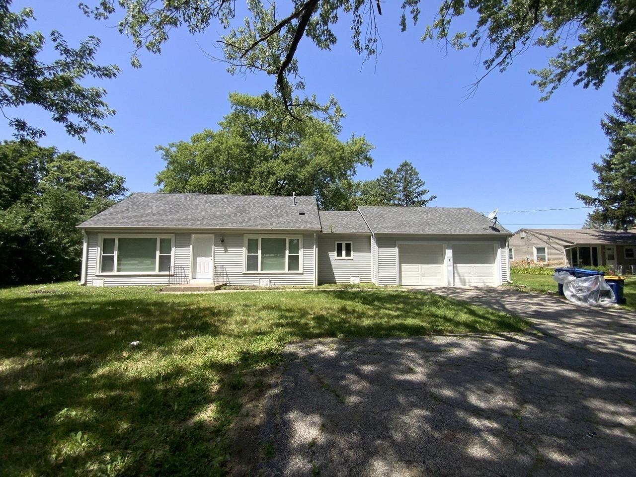 340 Sanders Rd - Photo 2 of 16