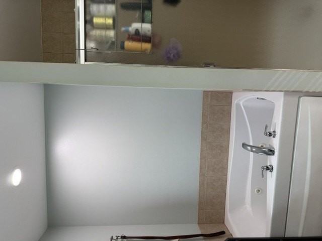 438 Grosvenor Ln #438 - Photo 6 of 15