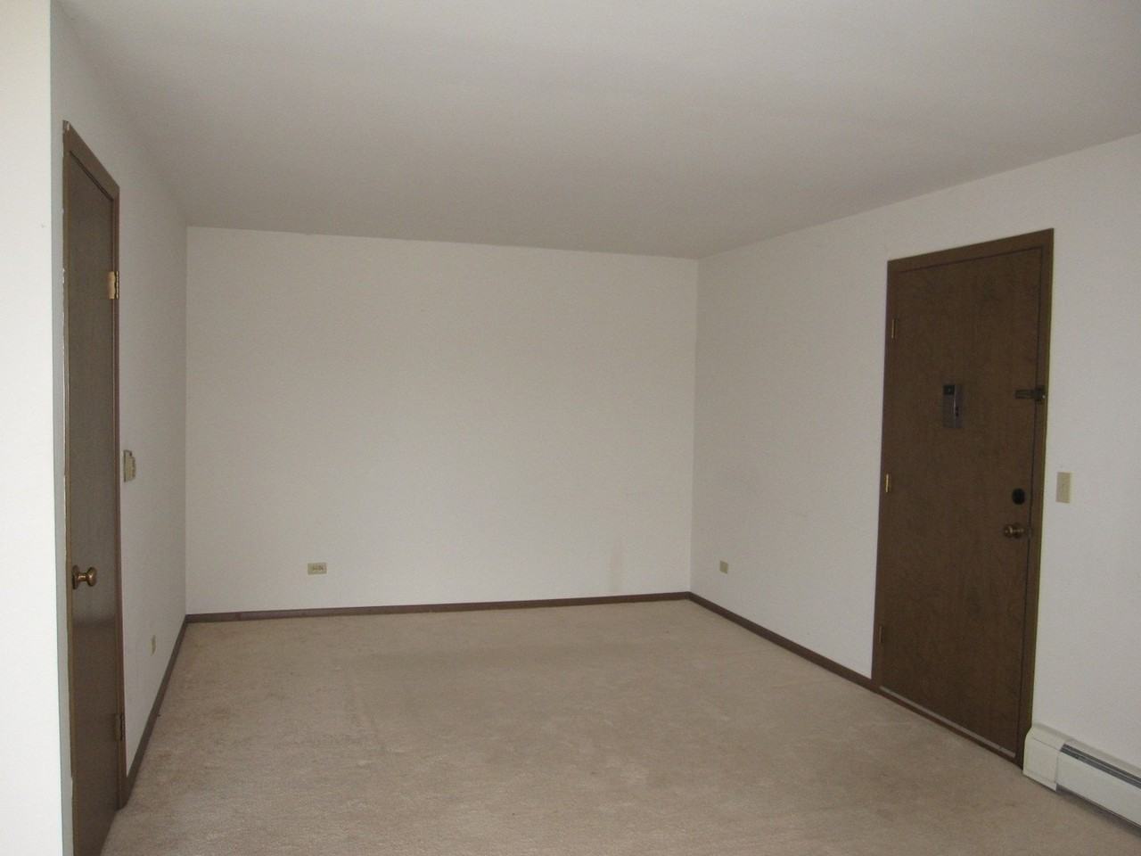 428 Cavalier Ct #4 - Photo 4 of 12