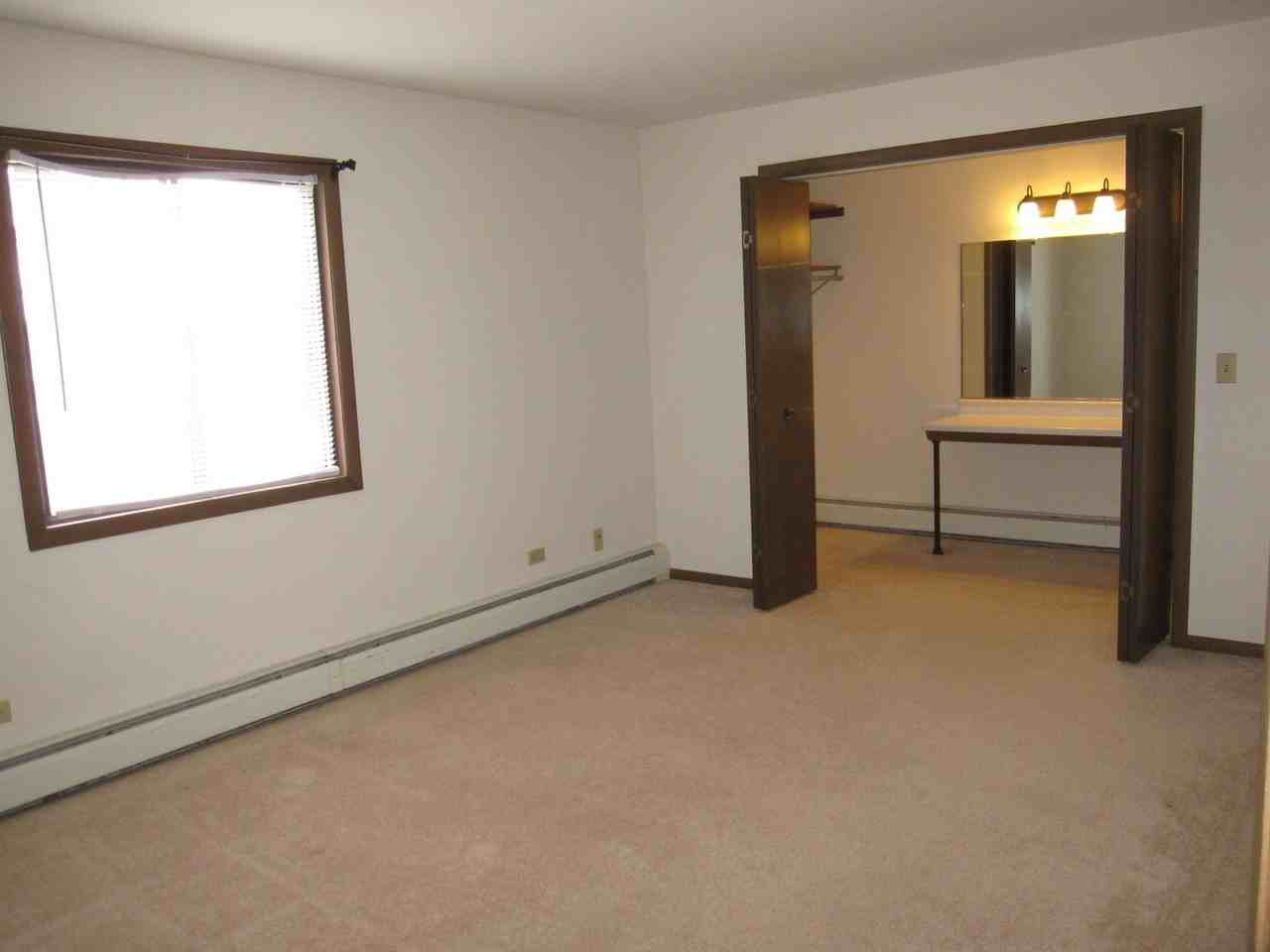 428 Cavalier Ct #4 - Photo 7 of 12